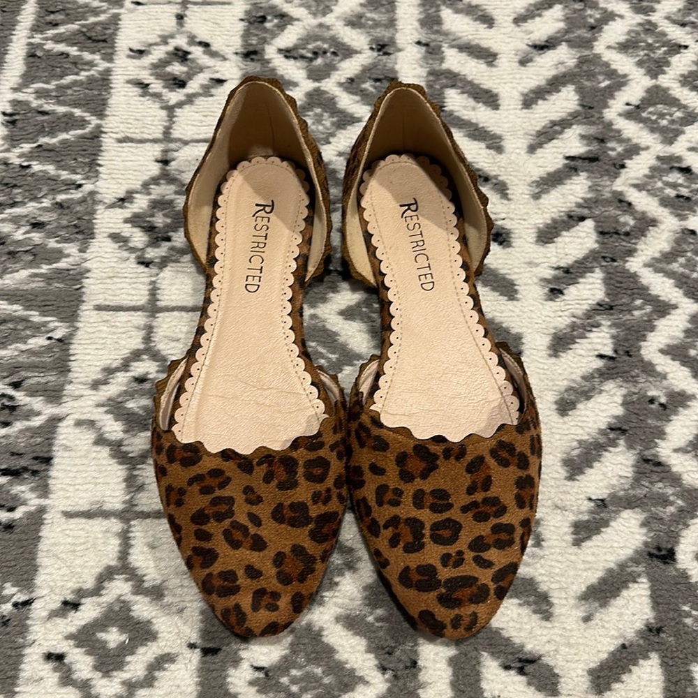 Leopard Flats